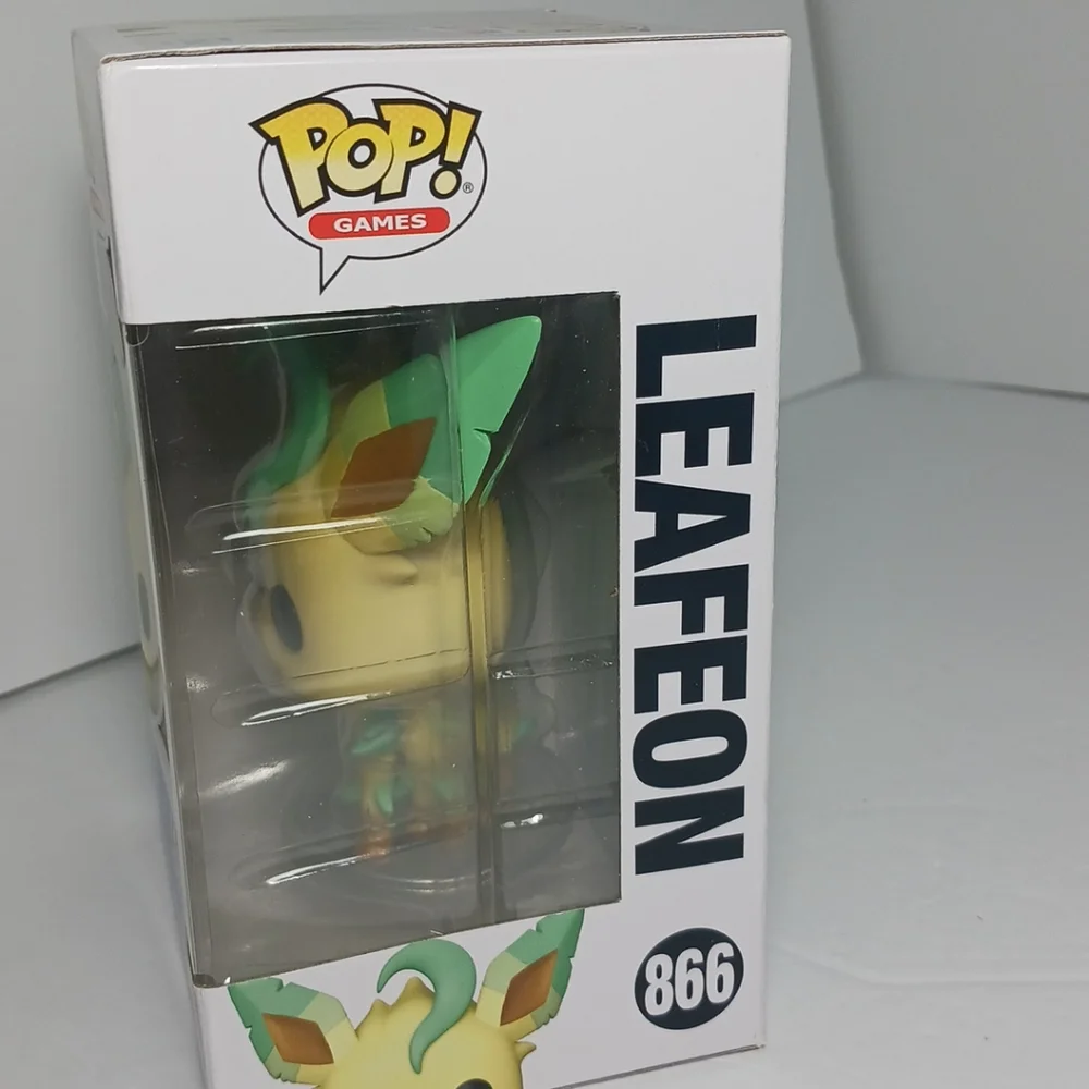 Leafeon Pokemon Funko Pop! Vinyl #866 - Picture 3 of 6